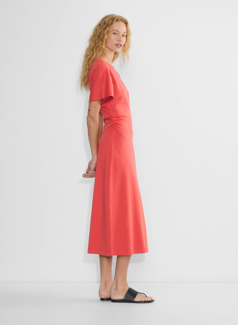 Tess Summer Carter featured in  the Aritzia catalogue for Spring/Summer 2025