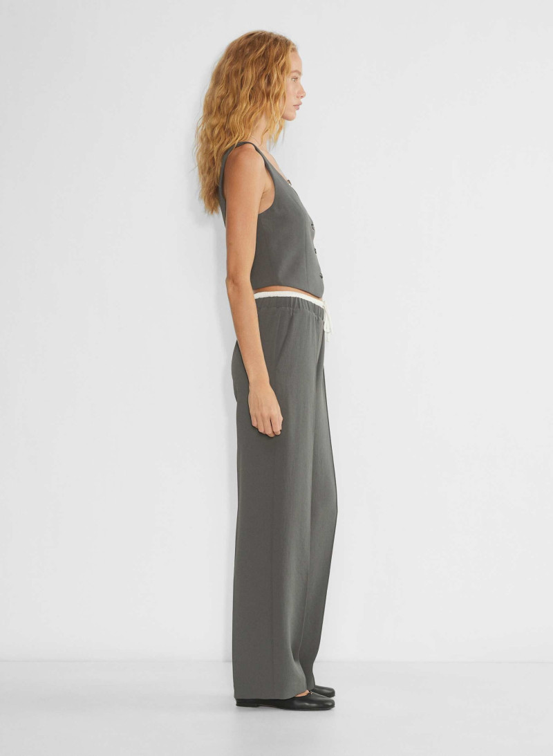 Tess Summer Carter featured in  the Aritzia catalogue for Spring/Summer 2025