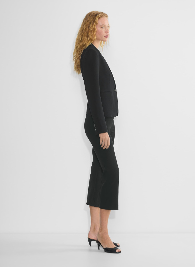 Tess Summer Carter featured in  the Aritzia catalogue for Spring/Summer 2025