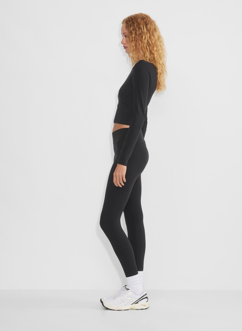 Tess Summer Carter featured in  the Aritzia catalogue for Spring/Summer 2025