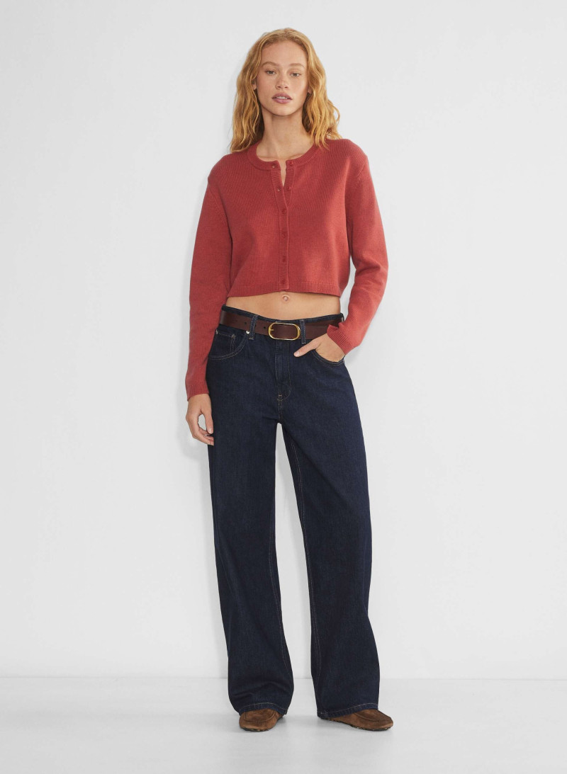 Tess Summer Carter featured in  the Aritzia catalogue for Spring/Summer 2025