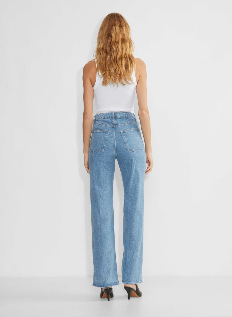 Tess Summer Carter featured in  the Aritzia catalogue for Spring/Summer 2025