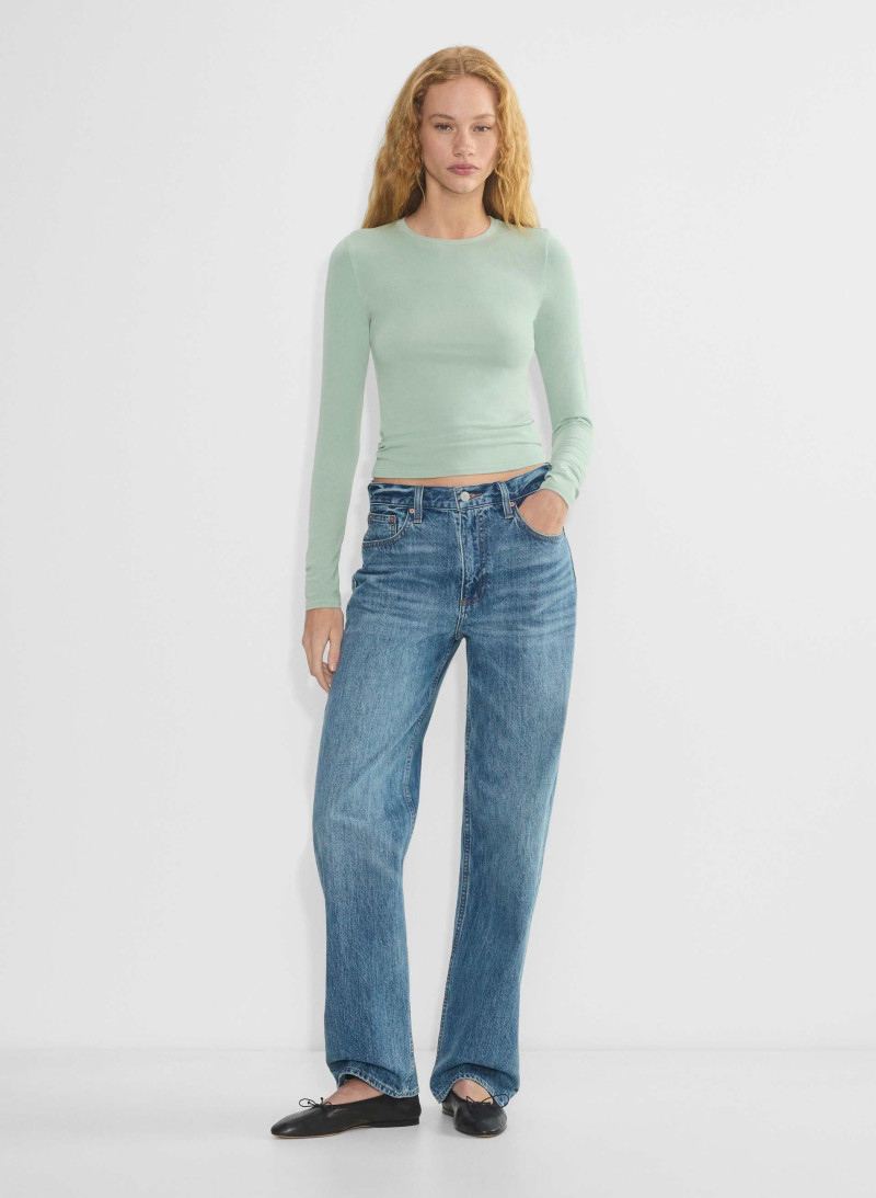 Tess Summer Carter featured in  the Aritzia catalogue for Spring/Summer 2025