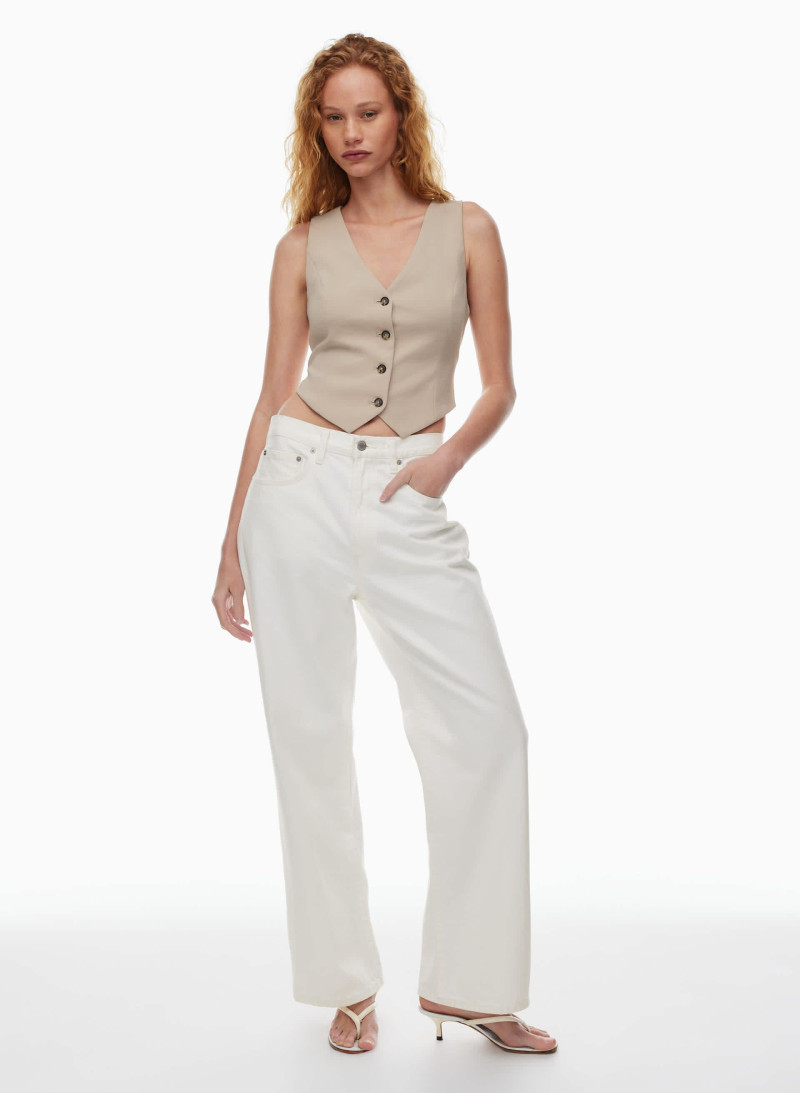 Tess Summer Carter featured in  the Aritzia catalogue for Spring/Summer 2025