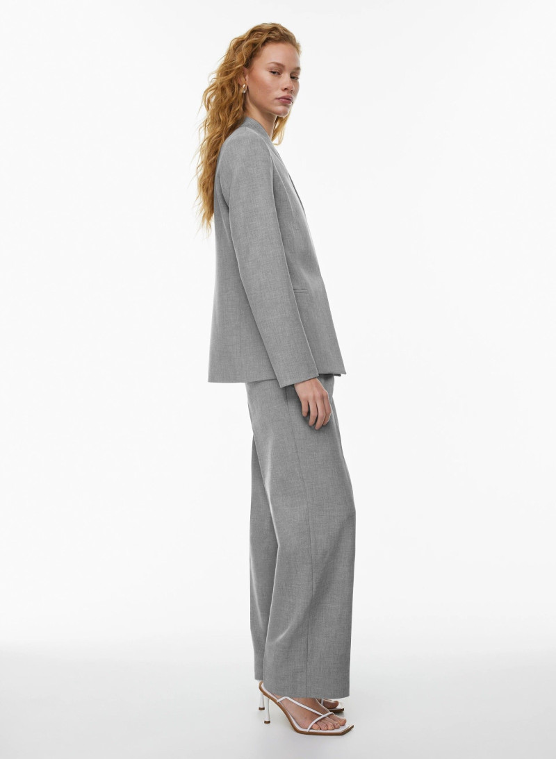 Tess Summer Carter featured in  the Aritzia catalogue for Spring/Summer 2024