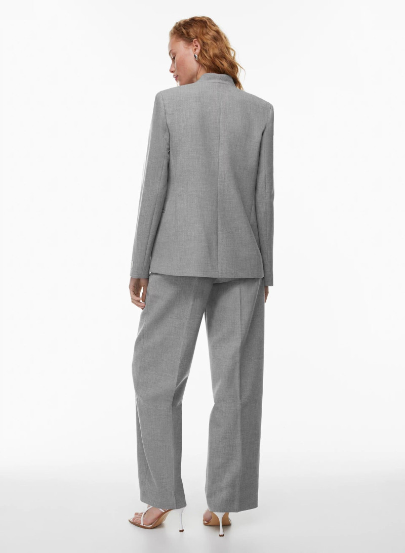 Tess Summer Carter featured in  the Aritzia catalogue for Spring/Summer 2024