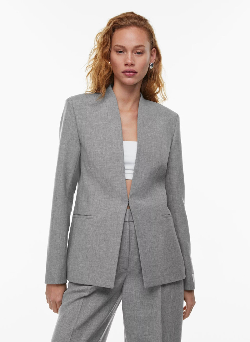 Tess Summer Carter featured in  the Aritzia catalogue for Spring/Summer 2024