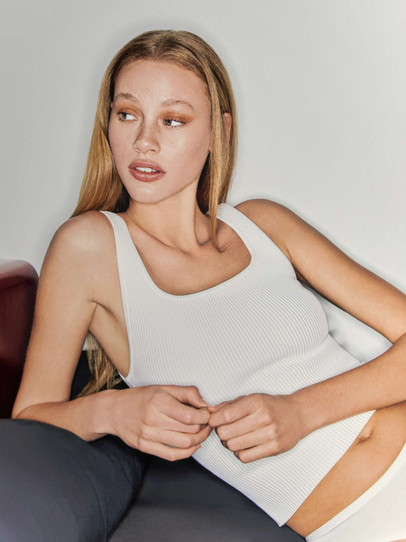 Tess Summer Carter featured in  the Aritzia catalogue for Spring/Summer 2024