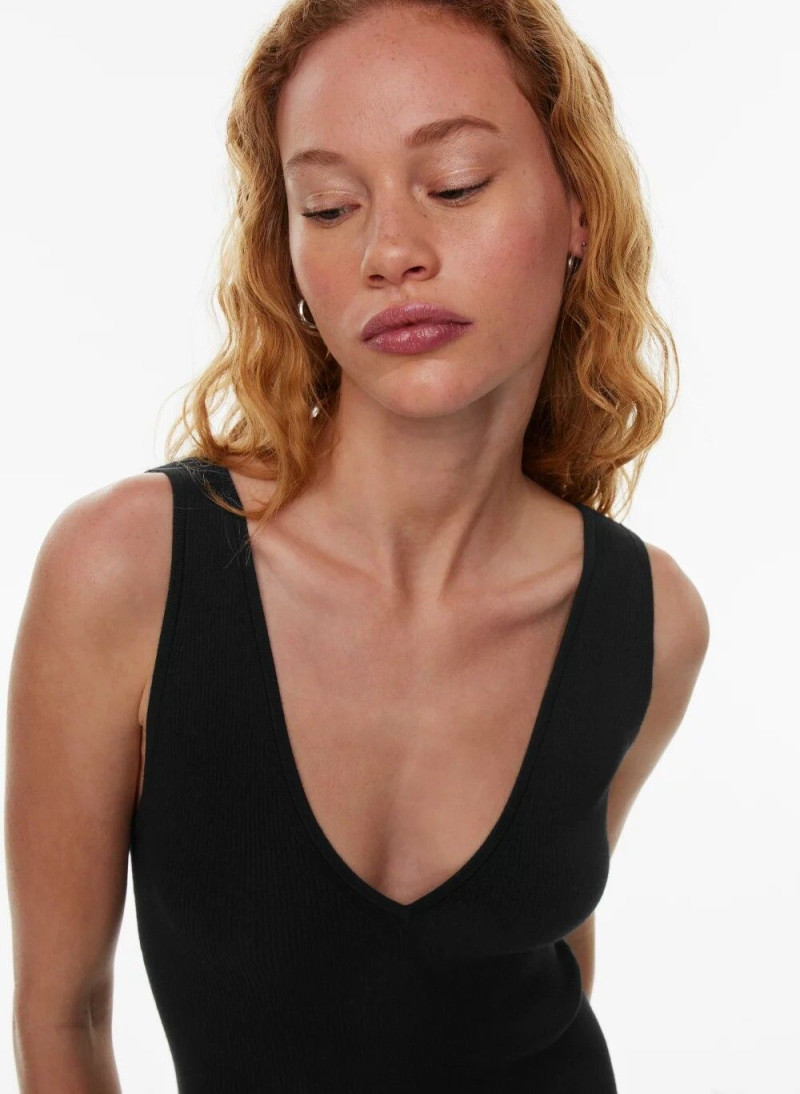 Tess Summer Carter featured in  the Aritzia catalogue for Spring/Summer 2024