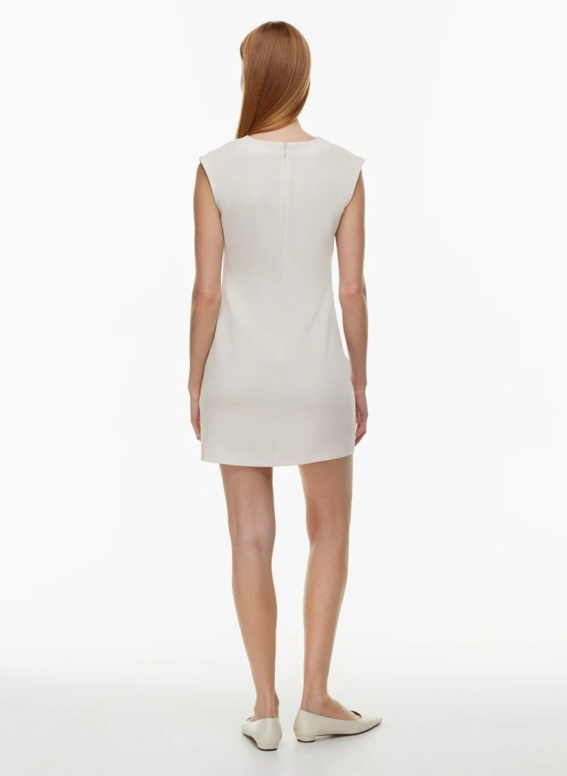 Tess Summer Carter featured in  the Aritzia catalogue for Spring/Summer 2024