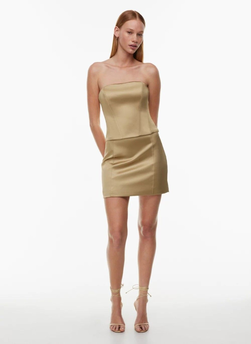 Tess Summer Carter featured in  the Aritzia catalogue for Spring/Summer 2024