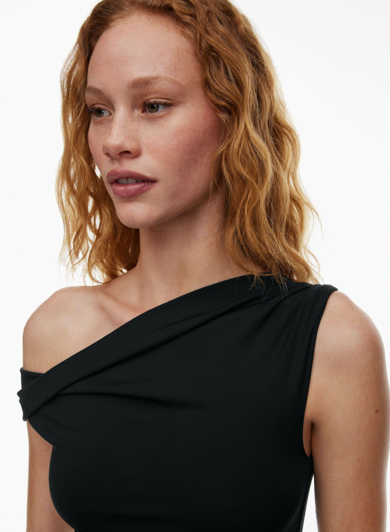 Tess Summer Carter featured in  the Aritzia catalogue for Spring/Summer 2024