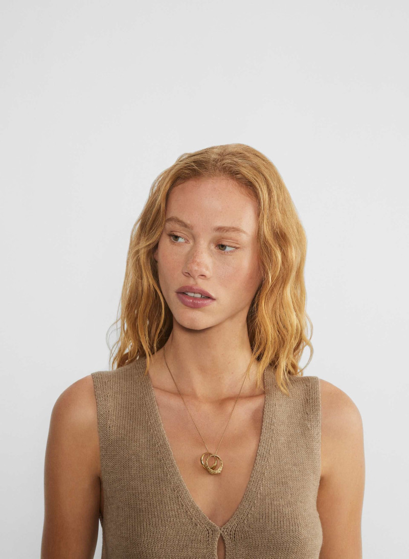 Tess Summer Carter featured in  the Aritzia catalogue for Winter 2024