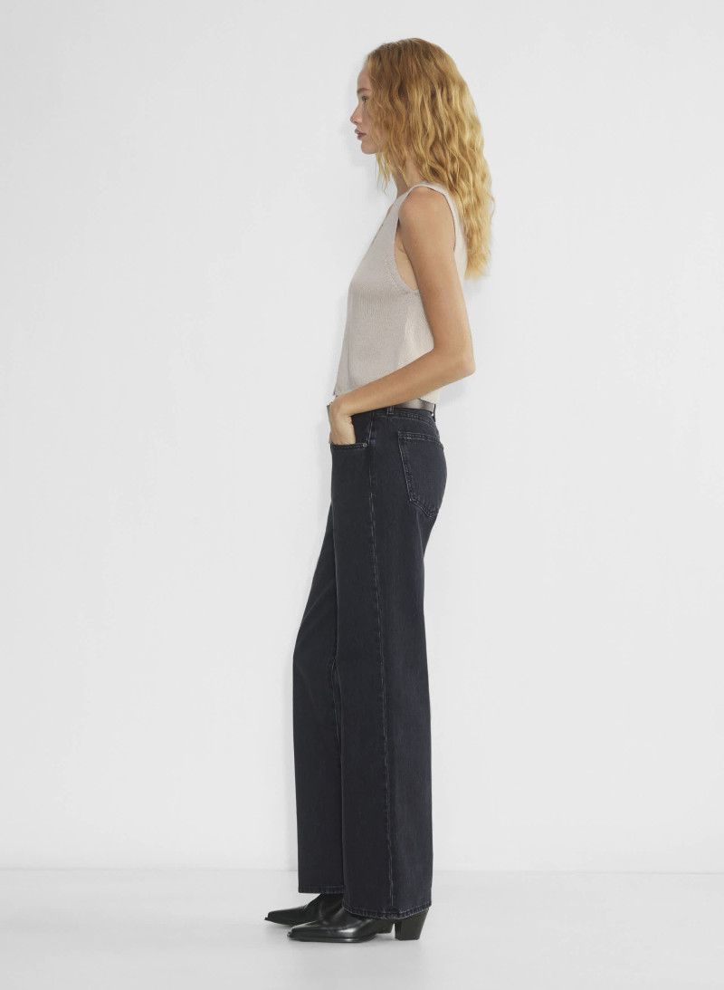 Tess Summer Carter featured in  the Aritzia catalogue for Winter 2024