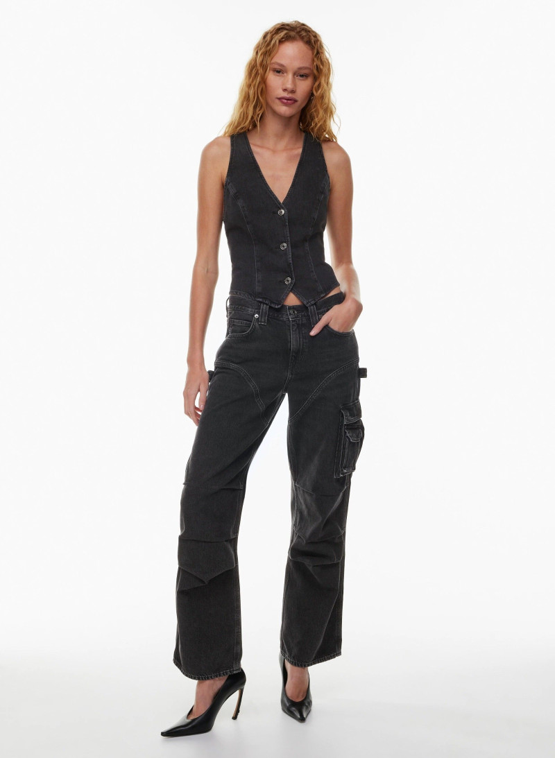 Tess Summer Carter featured in  the Aritzia catalogue for Autumn/Winter 2023