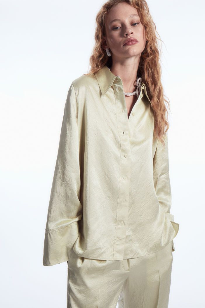 Tess Summer Carter featured in  the Cos Sweden catalogue for Spring/Summer 2024