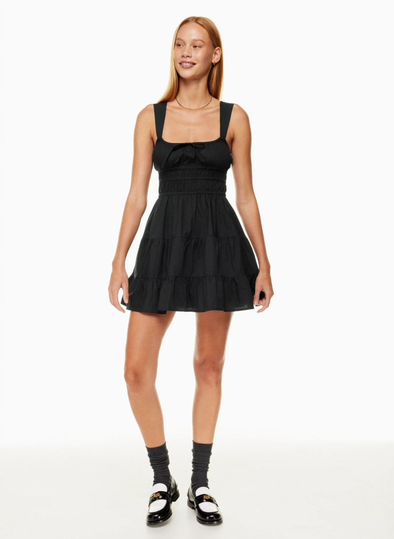 Tess Summer Carter featured in  the Aritzia catalogue for Spring/Summer 2023