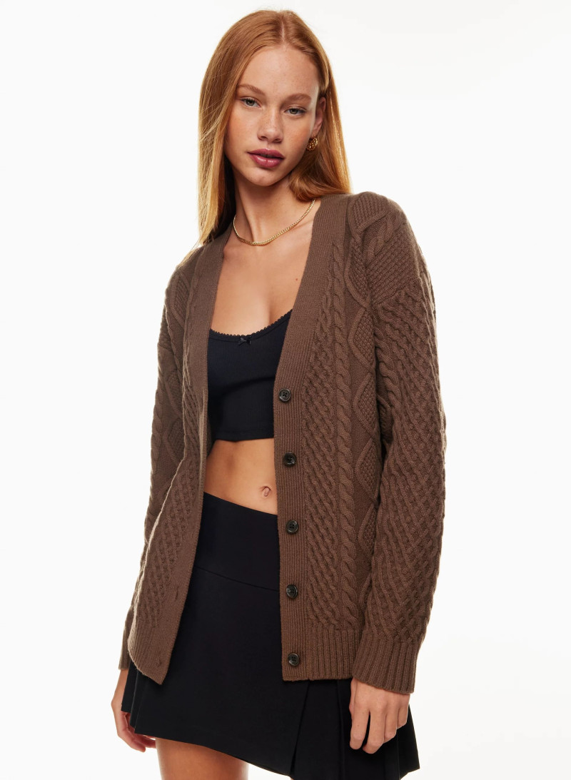 Tess Summer Carter featured in  the Aritzia catalogue for Spring/Summer 2023