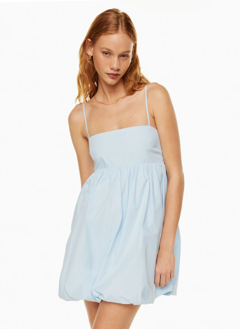 Tess Summer Carter featured in  the Aritzia catalogue for Spring/Summer 2023