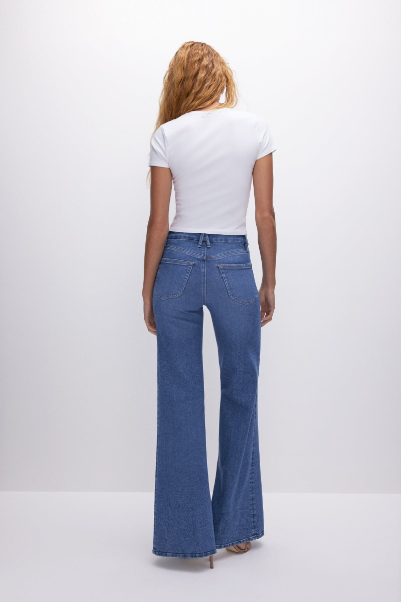 Tess Summer Carter featured in  the Good American catalogue for Spring/Summer 2023
