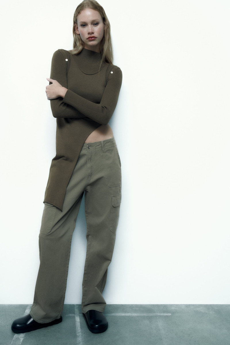 Tess Summer Carter featured in  the Zara catalogue for Spring 2023