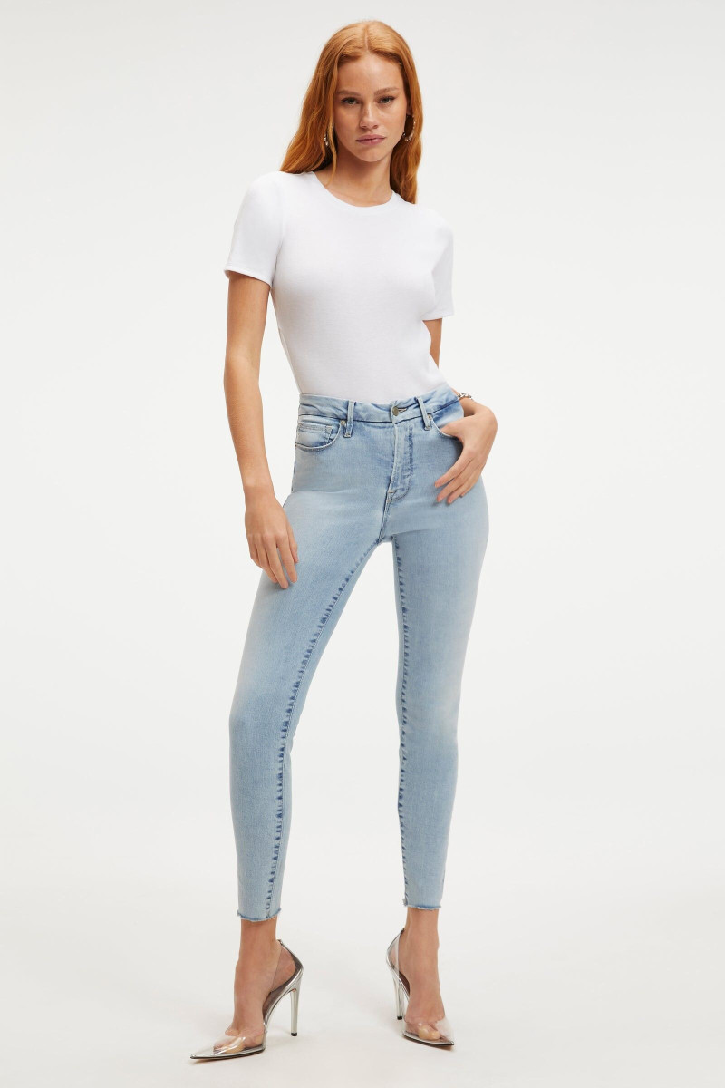 Tess Summer Carter featured in  the Good American catalogue for Summer 2022