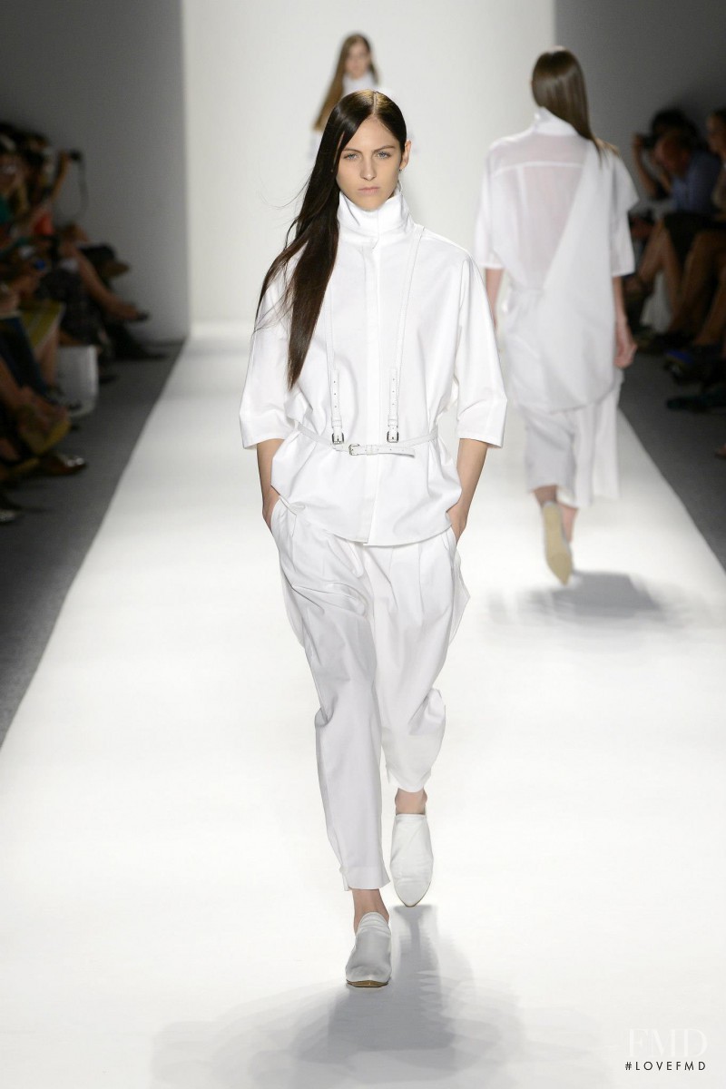 Parkchoonmoo - Demoo fashion show for Spring/Summer 2013