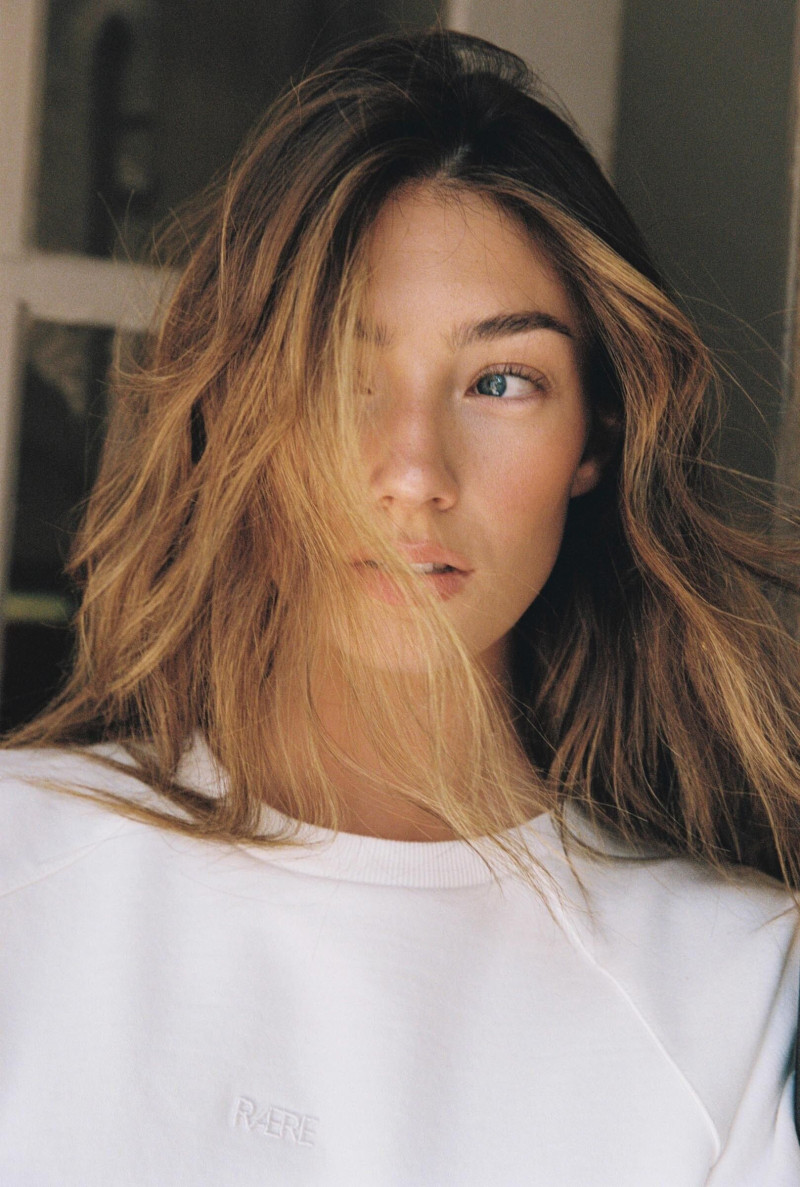 Lorena Rae featured in  the RAERE advertisement for Spring/Summer 2022