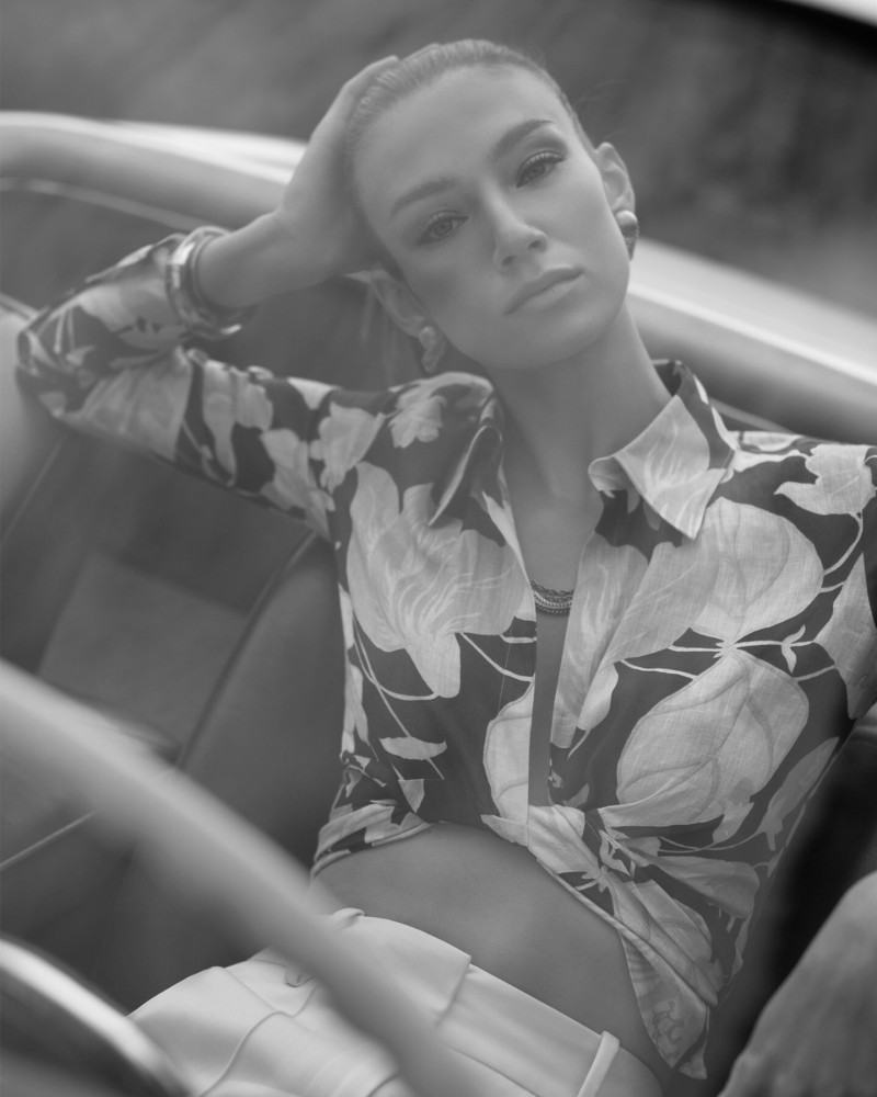 Lorena Rae featured in  the Reiss lookbook for Spring/Summer 2022