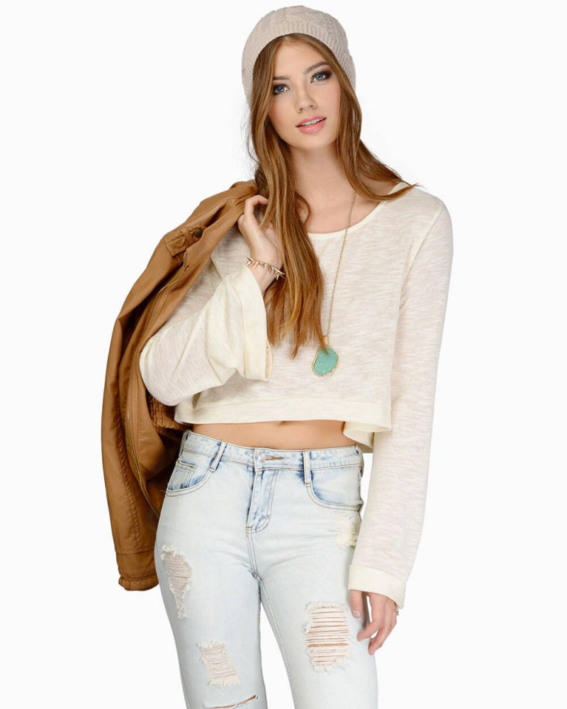 Lorena Rae featured in  the Tobi catalogue for Summer 2022