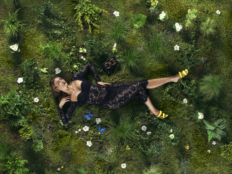 Lorena Rae featured in  the Breuninger advertisement for Spring/Summer 2022