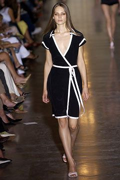 Jill Stuart fashion show for Spring/Summer 2004