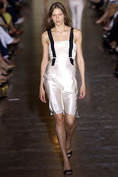 Jill Stuart fashion show for Spring/Summer 2004
