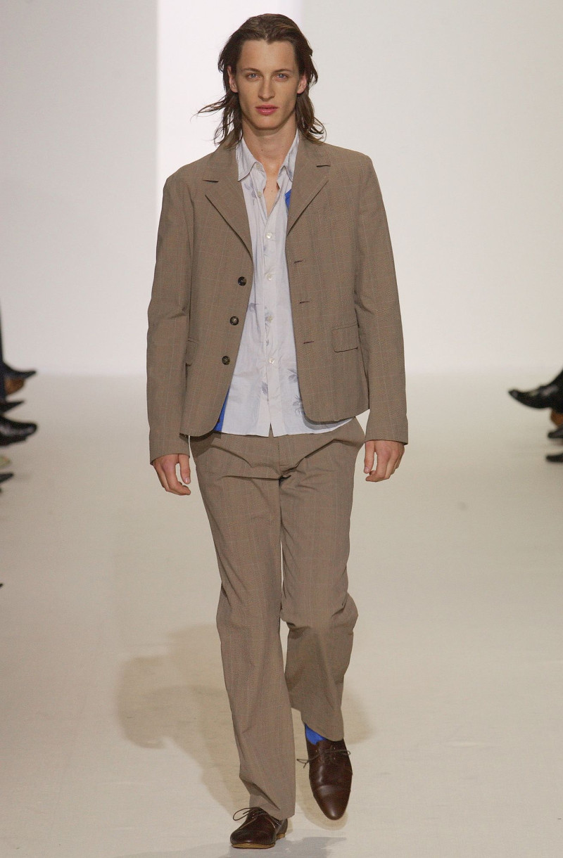 Marni fashion show for Spring/Summer 2004