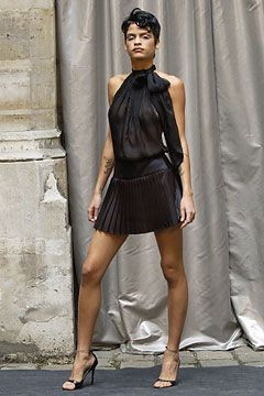 Martin Grant fashion show for Spring/Summer 2004