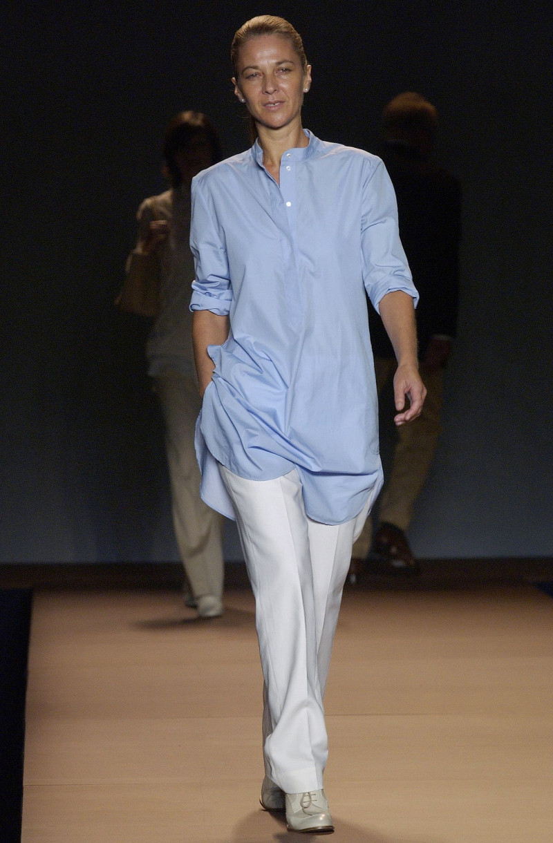 Miguel Adrover fashion show for Spring/Summer 2004