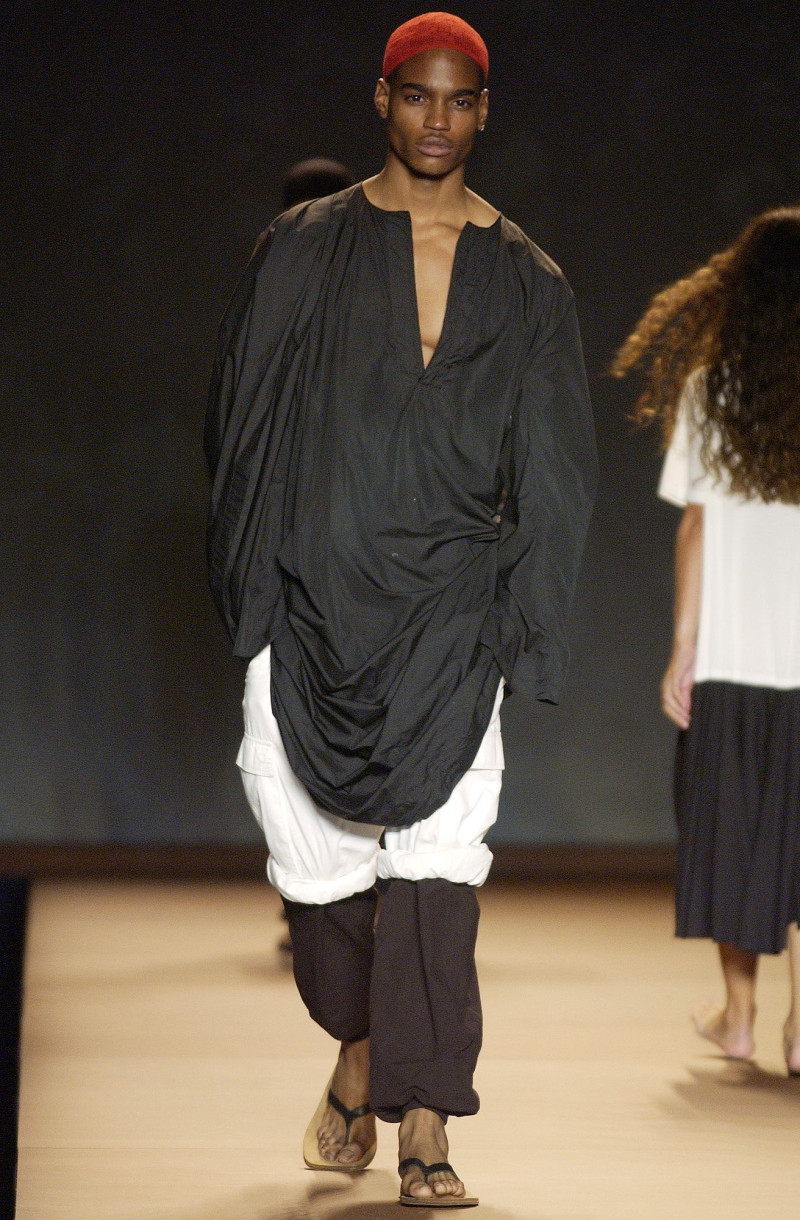 Miguel Adrover fashion show for Spring/Summer 2004