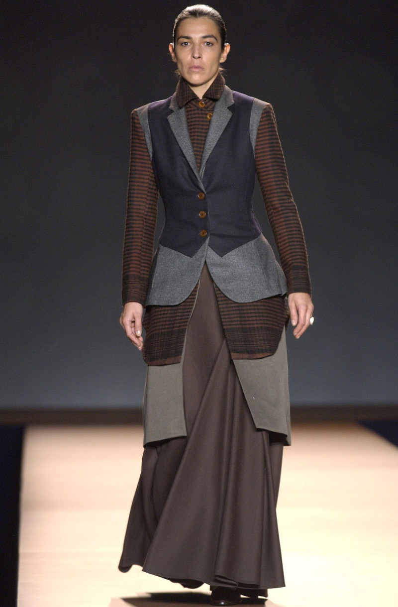 Miguel Adrover fashion show for Spring/Summer 2004