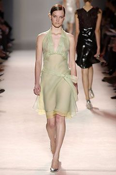 Nina Ricci fashion show for Spring/Summer 2004