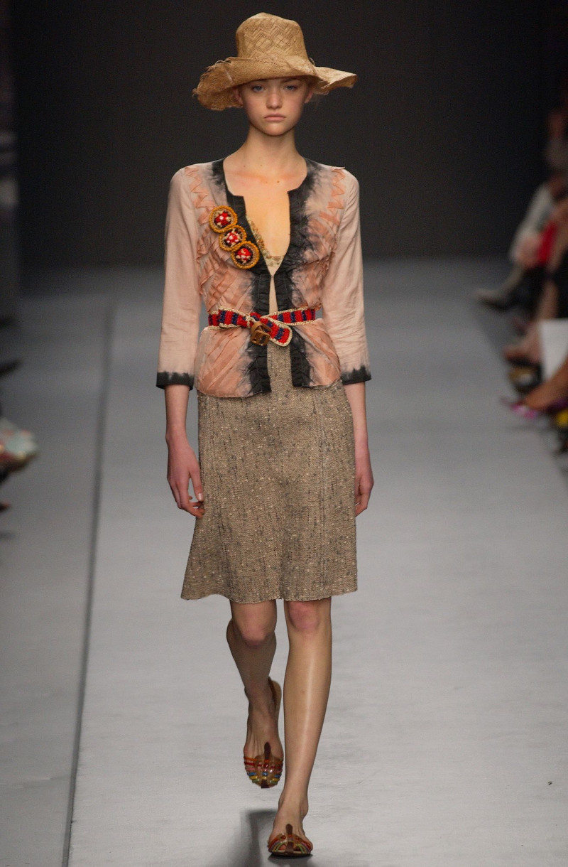 Prada fashion show for Spring/Summer 2004