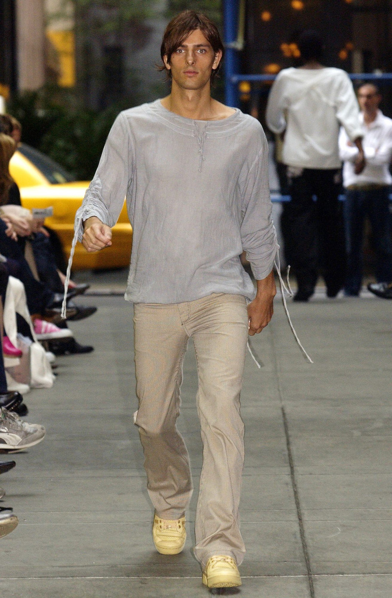 Rachel Comey fashion show for Spring/Summer 2004