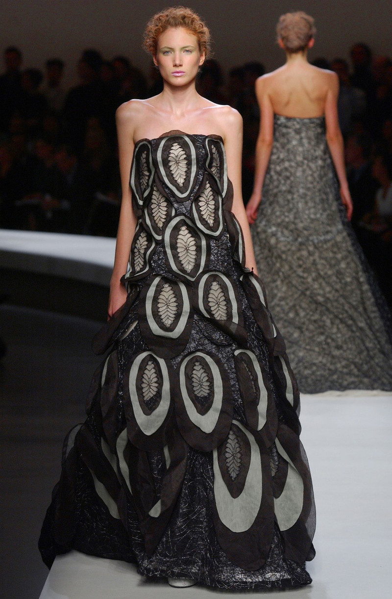 Rochas fashion show for Spring/Summer 2004