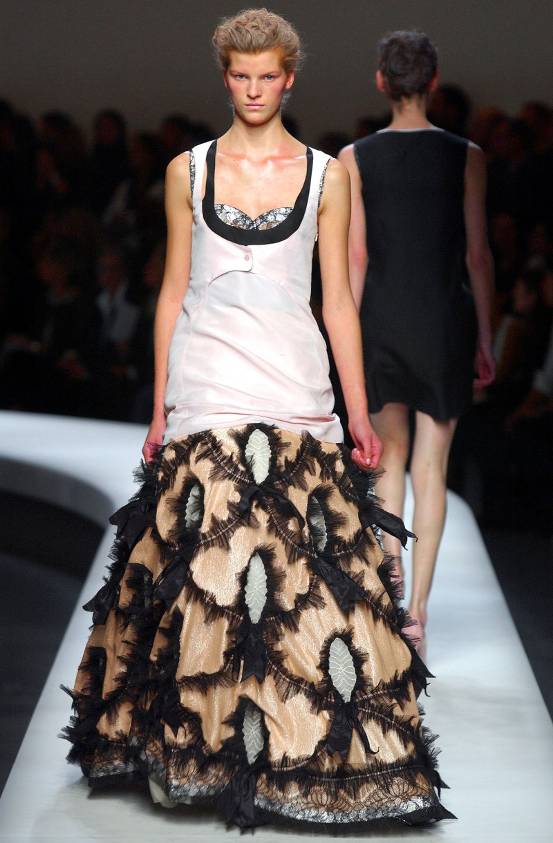 Rochas fashion show for Spring/Summer 2004