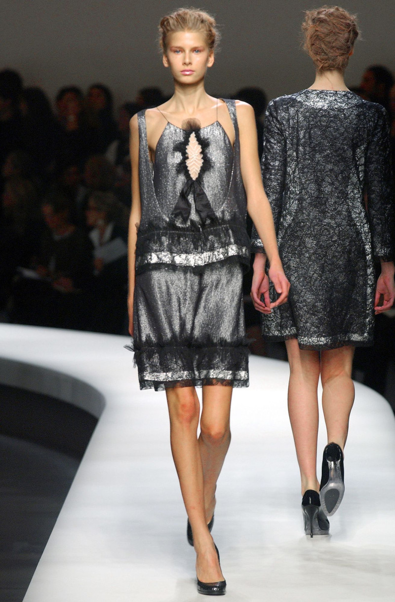 Rochas fashion show for Spring/Summer 2004