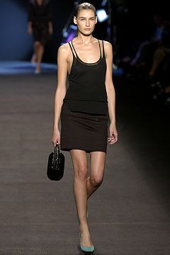 Roland Mouret fashion show for Spring/Summer 2004