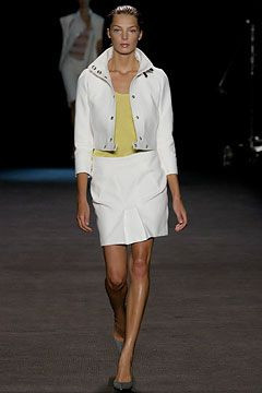 Roland Mouret fashion show for Spring/Summer 2004