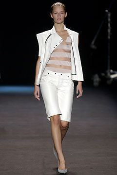 Roland Mouret fashion show for Spring/Summer 2004