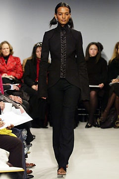 Vera Wang fashion show for Autumn/Winter 2003