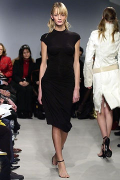 Vera Wang fashion show for Autumn/Winter 2003