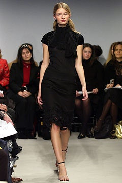 Vera Wang fashion show for Autumn/Winter 2003